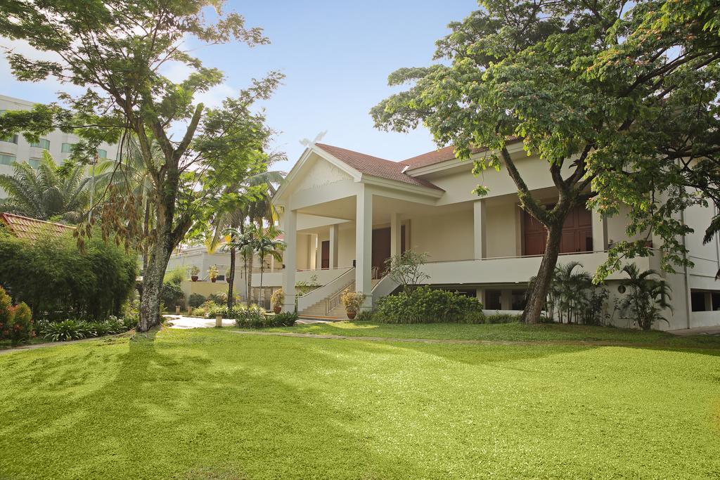 Aryaduta Pekanbaru Hotel Exterior photo