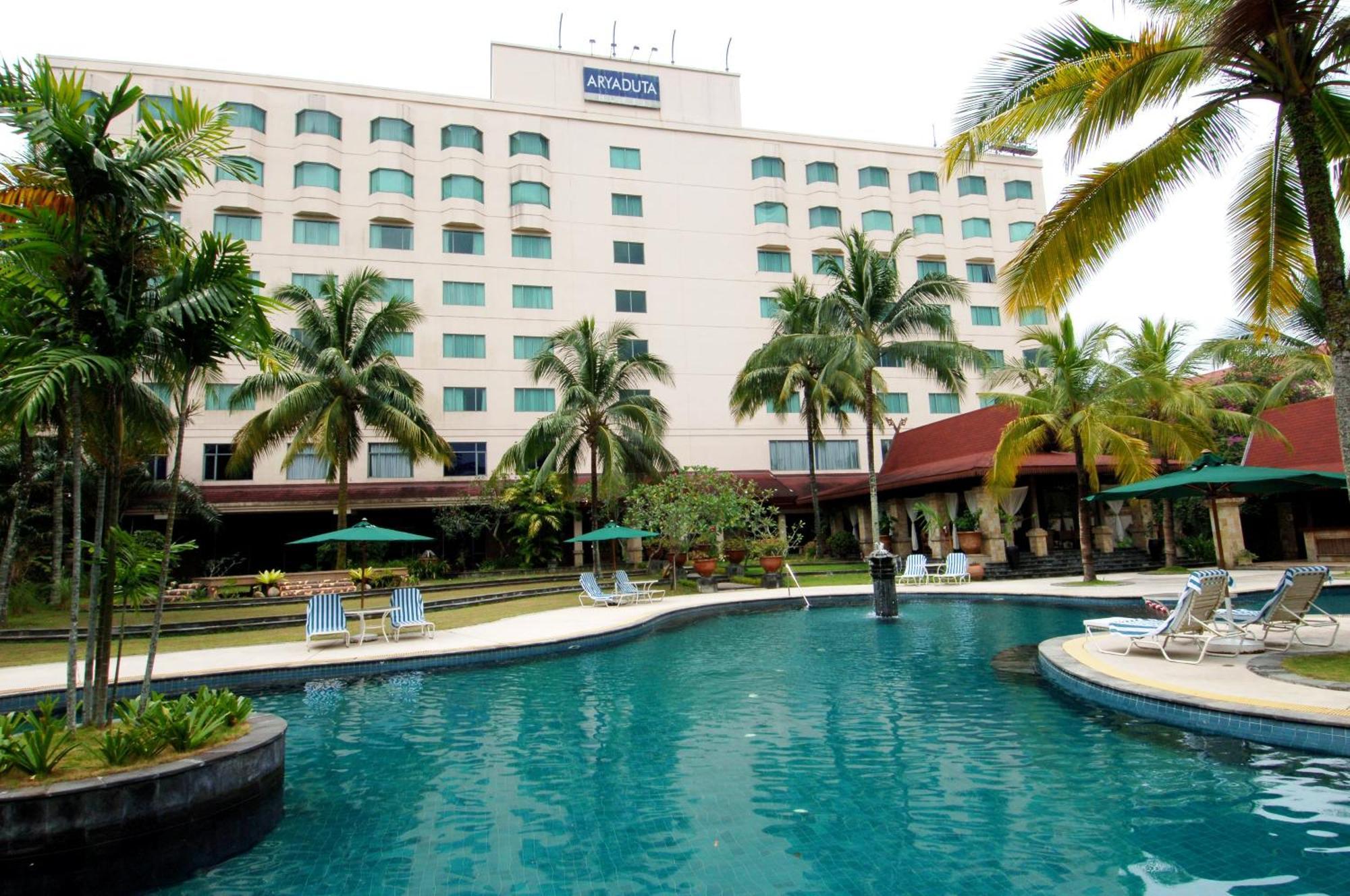 Aryaduta Pekanbaru Hotel Exterior photo